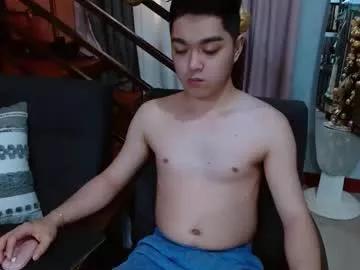 Hot Bigshowforyouxx wants you to fuck his body now bigshowforyouxx from Chaturbate