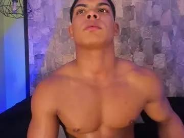 Try Bruce_stroud, he wants to masturbate for you bruce_stroud from Chaturbate