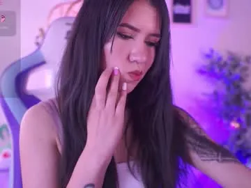 chloe_moonss — GOAL: SHOW TITS [25 tokens remaining] Slippery and Sexy  Oil bath at the finish line |Lush interactive ON #oil #dirtytalk #bigass #18 #lovense #anal