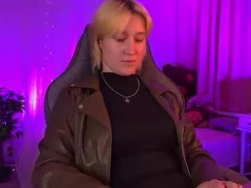 Watch Chaturbate's Cinbellamy cinbellamy from Chaturbate