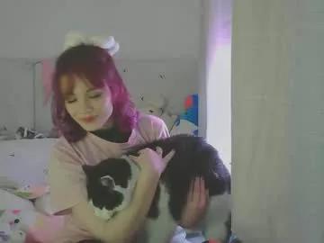 cinnanmoe from Chaturbate