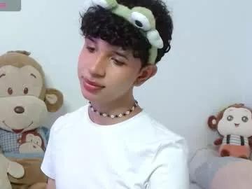 cuddly_twinkie from Chaturbate