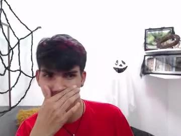 Discover Chaturbate's David_925_ david_925_ from Chaturbate