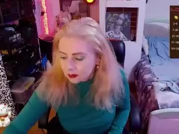 delicecat from Chaturbate