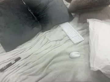 dudebrocuz69 — being reall horny whe weather hot is going to make me sweat so much when i  pull my cock and ride my huge dilfo fast and hard'