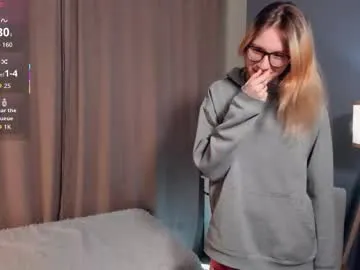 edlacarleton — GOAL: TONGUE PAY + LIPS TEASE [25 tokens remaining] my fav numbers 77/143/222/351, Tonia wants to play for u #18 #squirt #lovense #latina #new