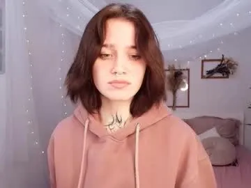 elastikiss — bend your body   #c2c  #nonude #femdom #cute #german [0 tokens remaining]