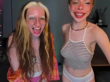 elizabethh_brown — #18 #pregnant #tiny #snowbunny #c2c nacked double doggy [316 tokens remaining]