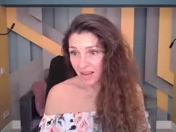 Discover Ellalongs, she wants to masturbate for you ellalongs from Chaturbate