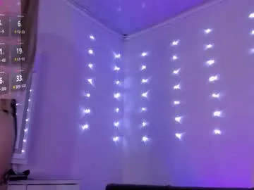 eva_hillss69 — GOAL: oil show + asscalp [333 tokens remaining] Welcome to my room!  my fav pattern 15tks   #smoke #feet #tattoo #bigass   #latina