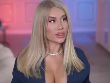 evazane — Curves, confidence, and a blonde who loves to flirt! Fav levels 20/44/99/111/333 - Multi Goal: titty fuck [444 tokens left] #bigass #bigboobs #squirt #anal #teen