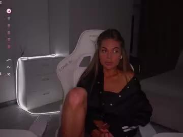 evelina_fox from Chaturbate