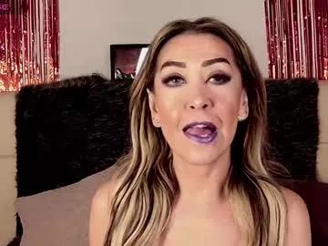 Watch cute model Evelynagrey evelynagrey from Chaturbate