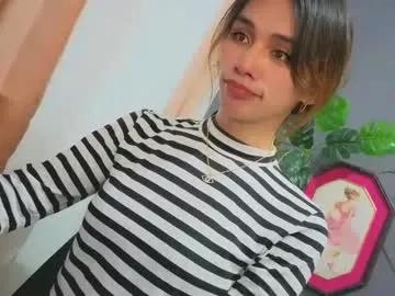 familystroke_twinny8 from Chaturbate