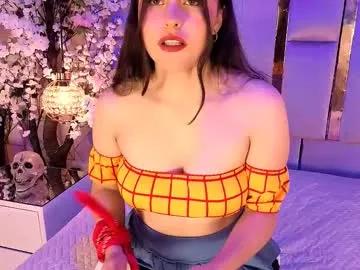 Discover Hannacollins_2, she wants to masturbate for you hannacollins_2 from Chaturbate