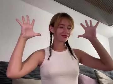 Naked Hannahinto wants you to fuck her body now hannahinto from Chaturbate