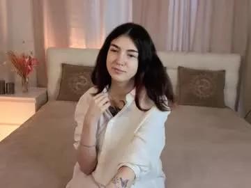 honeykadakia from Chaturbate