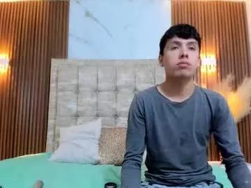 hoot_booys_ from Chaturbate