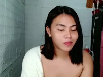 hot_selenaxx — a natural girl who loves to cum ! #asian #18 #smallcock #bigass #new [500 tokens remaining]