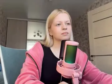 inamillsap — Goal:  -  Stand up + show outfit - Hello Im  Kate, I'm new here and I want to know more about this site, can you help me? #new  #shy #pretty #young  #18 [24 tokens remaining]