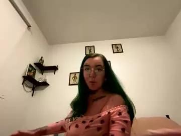 ivyriot95 from Chaturbate