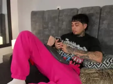 juan_alvarez18 — GOAL: MASSIVE FACIAL CUM SHOT [913 tokens remaining] Welcome to my room! #bigass #cum #young #bigcock #hairy