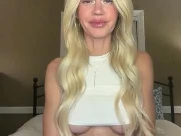 karabearr from Chaturbate