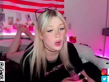 krisi_myrr from Chaturbate
