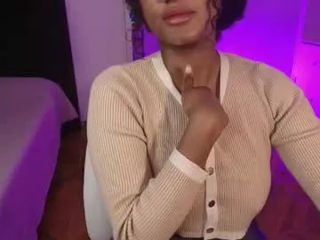 lady_danbury — I'm back , did u miss me? /menu | Goal : Blouse off | Fav tips for get me wet pussy 33-50-77-100 [85 tokens left] #ebony #bigboobs #anal #bigass #bbc