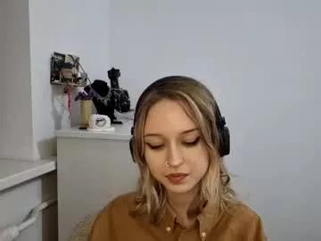 lezlielowe from Chaturbate