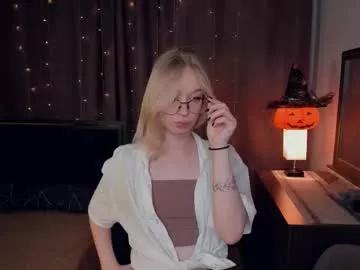 Discover Lidiaklemencic, she wants to masturbate for you lidiaklemencic from Chaturbate