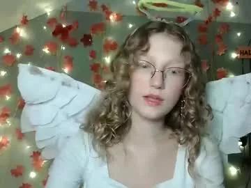 Explore Chaturbate's Lily_tayberry lily_tayberry from Chaturbate