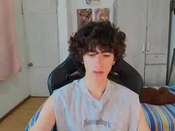 lucas_xo — GOAL: Eat cum [213 tokens remaining] Welcome to my room! #twink #young #latino #18 #cum