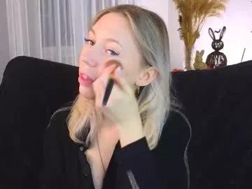 Naked Lunariabliss wants you to fuck her body now lunariabliss from Chaturbate