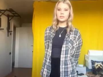 mapleduonola from Chaturbate