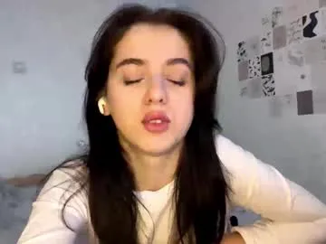 marthaawebb — GOAL: send my heart [24 tokens remaining] Welcome to my room! #18 #hairy #teen #shy #new