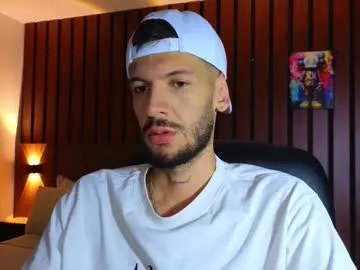 max_tayloor — do u want party with me - Multi-Goal :  start show #party #smoke #hairy #lovense #straight