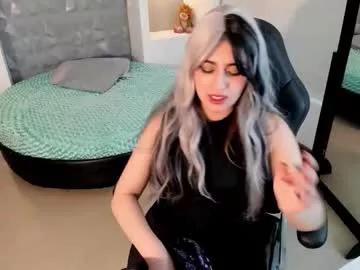 Check out Maya_rivers, she wants to masturbate for you maya_rivers from Chaturbate