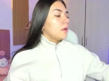 Masturbate to sweet camwhore Mia_nevaeh mia_nevaeh from Chaturbate