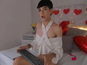 noah_lewiss — Hi Noah welcome  [15 tokens left] #femboy #teen #skinny #new #latino welcome to my room let's have fun!!