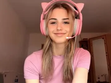 ozellagranville — Goal : Running my finger over face with a sexy look  <3 I'm Eva and you are welcome in my room! #18 #new #shy #cute #natural [38 tokens remaining]