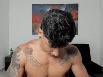 ryanwhite3 — show muscle  [295 tokens left] #lovense #muscle #latino #cum