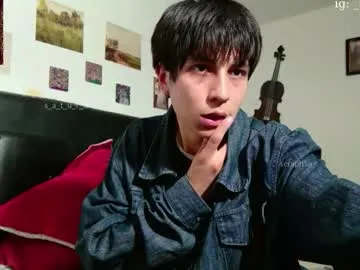 s_a_t_u_r_n — GOAL: bulge close up  [30 tokens remaining] Welcome to my room! #18 #cum #latin #skinny