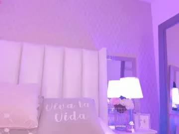 Try Sophiasmiths_, she wants to masturbate for you sophiasmiths_ from Chaturbate