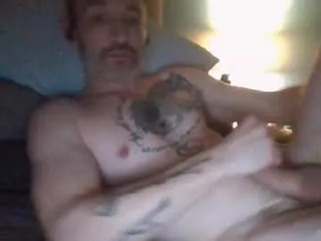 straighthungmarriedman — Freechat on Chaturbate