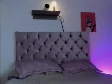 Explore cute stripper Sweet_lia1_ sweet_lia1_ from Chaturbate