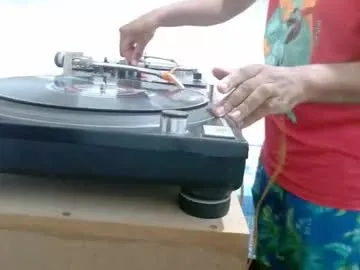 the_magneto — I'm ugly and poor, music makes me happy, house music, soul, full house.