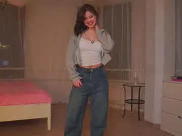 trangmasi — Goal:  touch my body lines ^^    |  I'm Linn , I'm 19 yo #new #shy #skinny #teen #18 [52 tokens remaining]