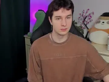 vincent__strong — GOAL: CUM SHOW 1000 [1000 tokens remaining] let's have some fun #findom  #ass   #cashmaster #feet  #muscles