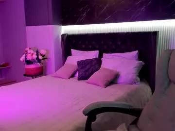 wow_maya from Chaturbate